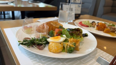 複雑な映画「遠い山並みの光」を見終わって